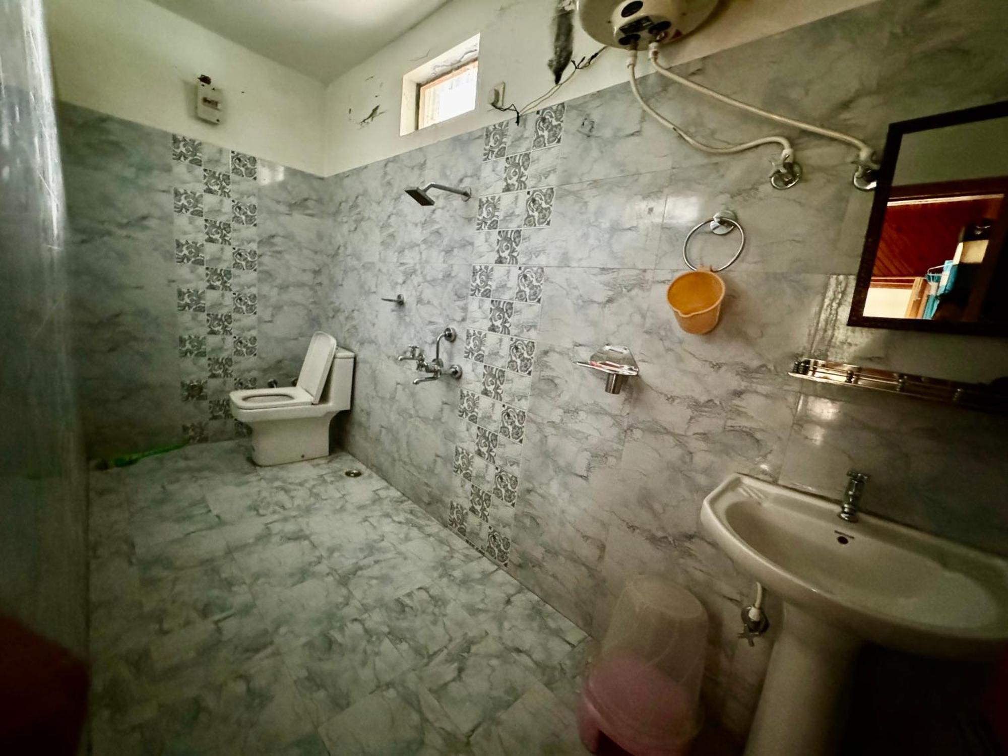 Hill Dew Homestay Uttarkāshi Екстериор снимка