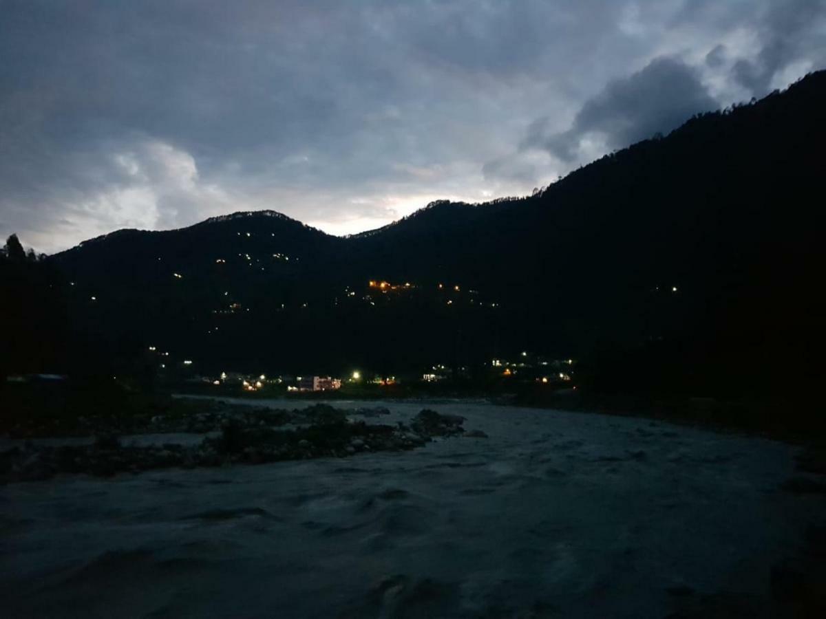 Hill Dew Homestay Uttarkāshi Екстериор снимка