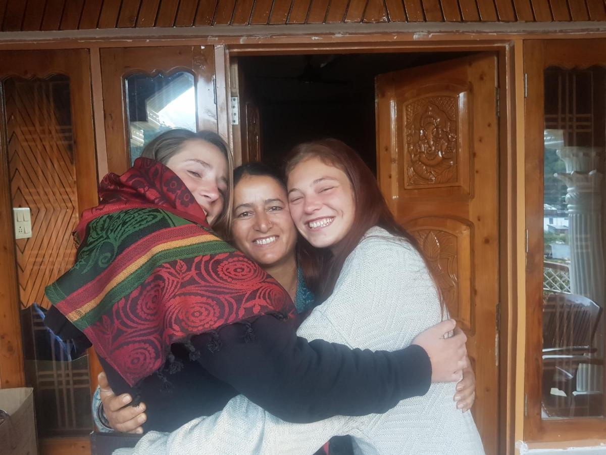 Hill Dew Homestay Uttarkāshi Екстериор снимка